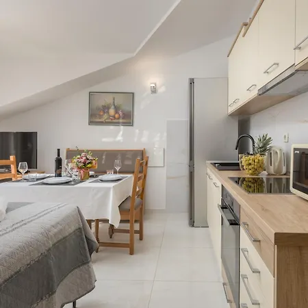 Hotel apartamentowy Mimoza Baška Voda