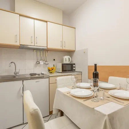 Hotel apartamentowy Mimoza