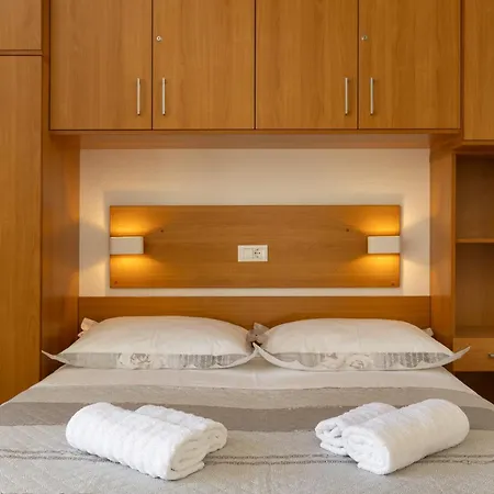 Mimoza * Baška Voda