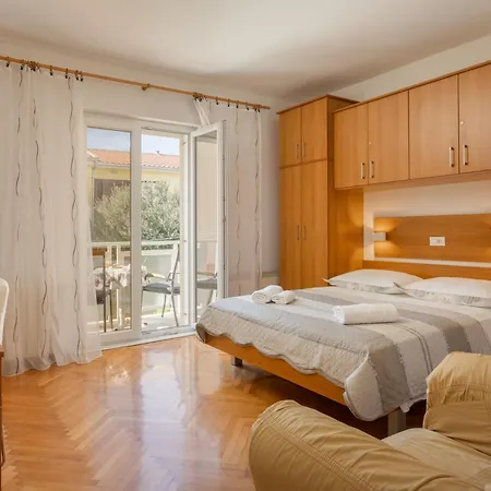 Hotel apartamentowy Mimoza