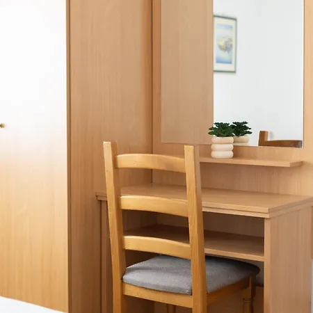 Lägenhetshotell Mimoza *