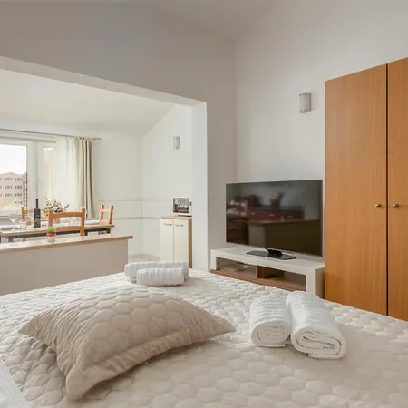 Mimoza * Baška Voda