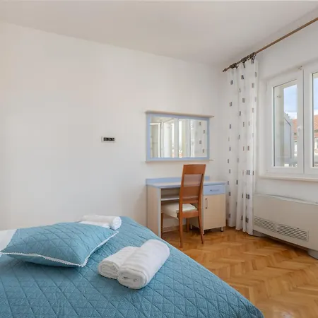 Mimoza Aparthotel *