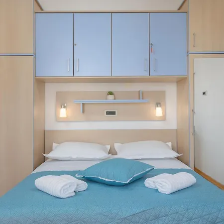 Mimoza * Baška Voda