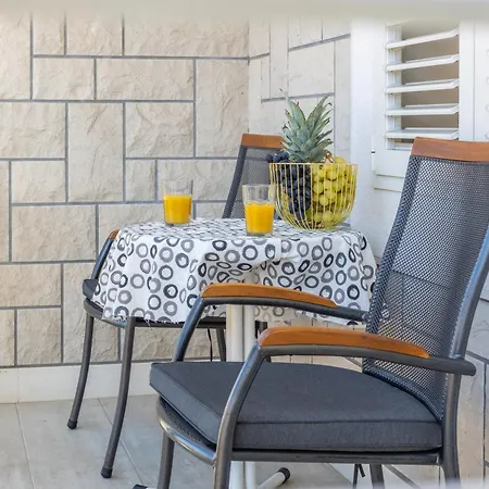 Lägenhetshotell Mimoza Baška Voda