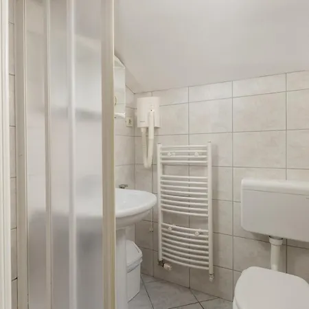 Lägenhetshotell Mimoza *